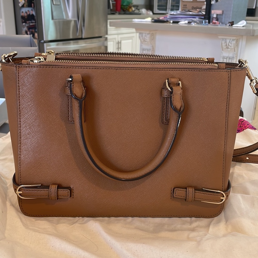 Tory Burch Leather Purse ๐ - Picture 4 of 14